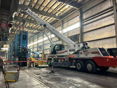 Hilt's 100 Ton Crane Image